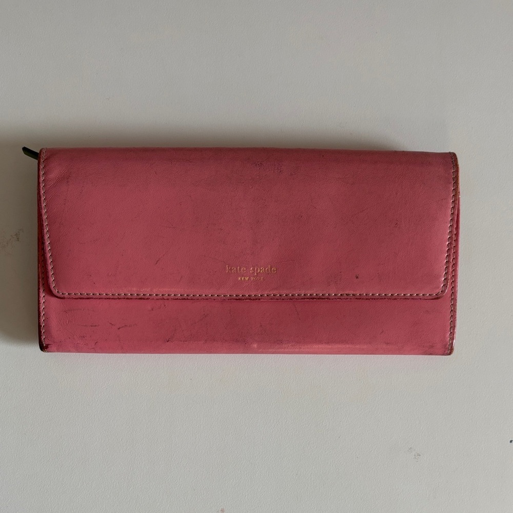 Kate Spade Rose Wallet‎